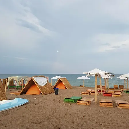 Oasis Camping